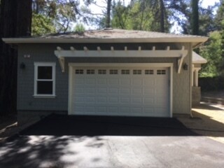 Building Photo - Beautiful Home in Felton
