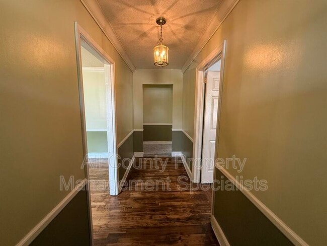 Building Photo - 123 Lanier Ave