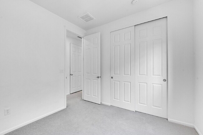 Building Photo - $2,450.00 - 3 Bedrooms, 3 Bathrooms, Singl...