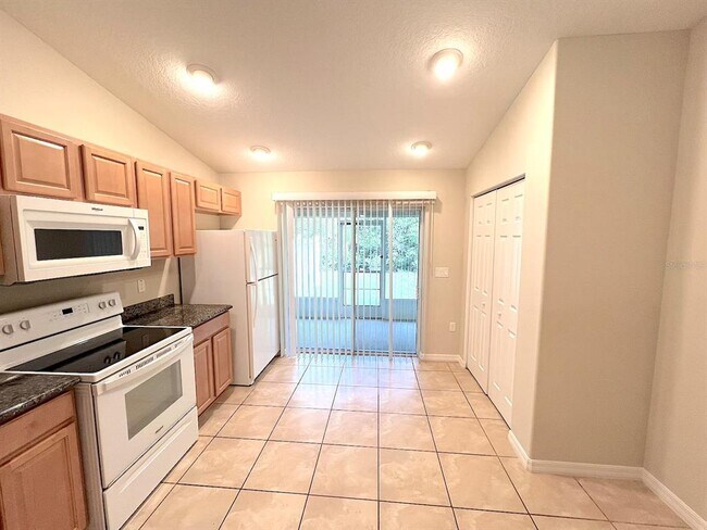 Building Photo - 59 Pine Haven Dr