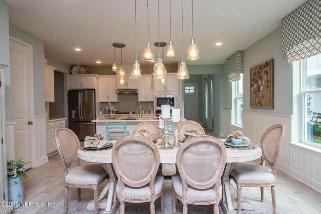 Building Photo - 118 Pioneer Village Dr