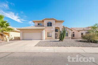 Building Photo - 11619 W Cyprus Dr