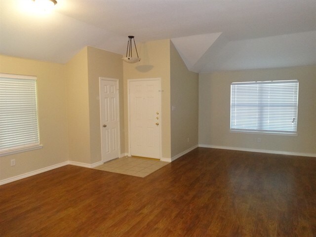 Building Photo - 4848 Carrotwood Dr