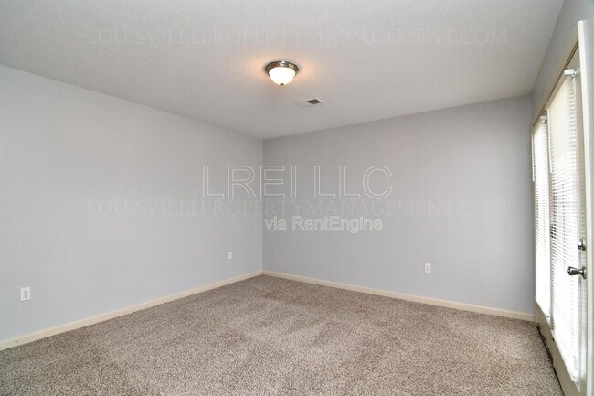 Building Photo - 304 Keeneland Dr