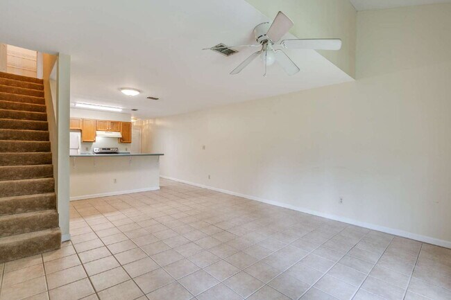 Building Photo - 1 bedroom and 1 bathroom in a 3x3 duplex STEPS AWAY FROM CAMPUS