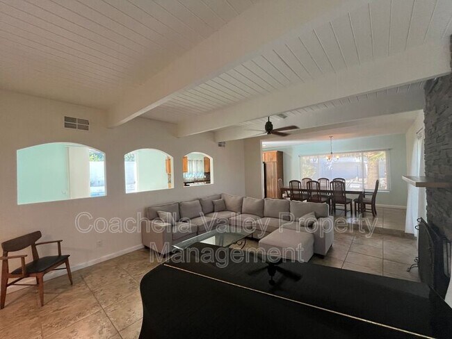 Building Photo - 71425 Halgar Rd