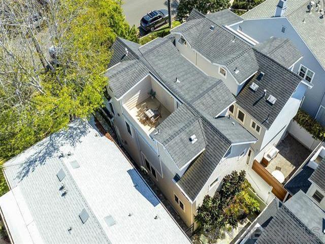 Building Photo - 722 F Ave