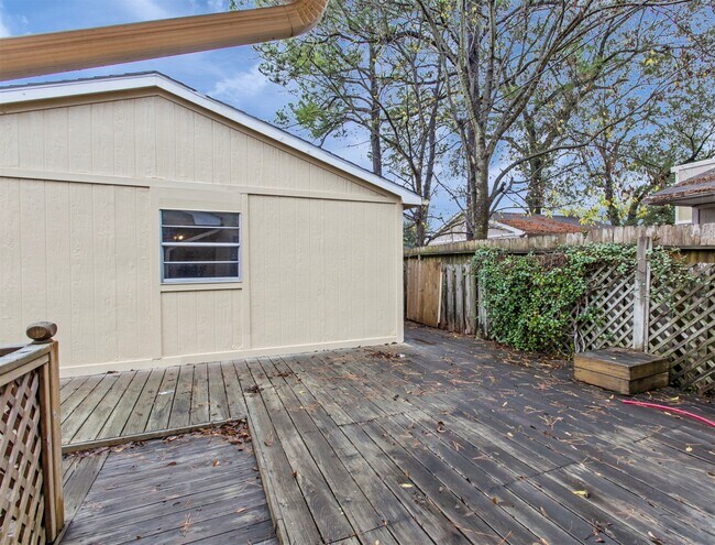 Building Photo - 9036 Kerrwood Ln