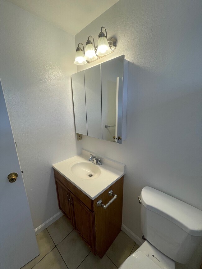 Building Photo - 14223 Calvert St