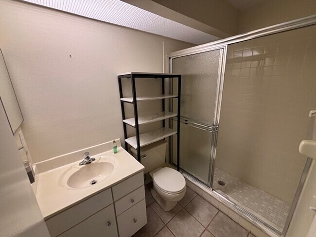 Building Photo - Serene 2 Bed 2 Bath Condo in The Heather