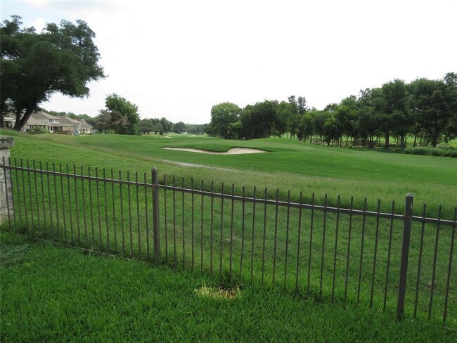 Building Photo - 4008 Sable Oaks Dr
