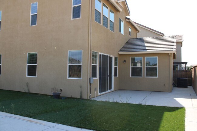 Building Photo - 1345 Orchid Ct