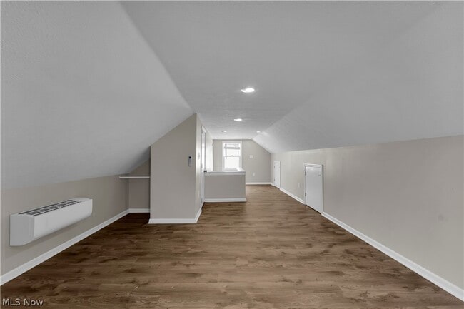 Building Photo - 4610 Yorkshire Ave