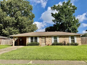 Building Photo - 555 Burgin Ave