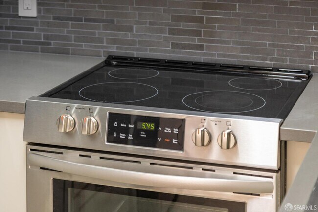 Building Photo - 1831 Grant Ave