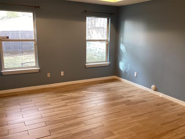 Building Photo - 3721 Oak St