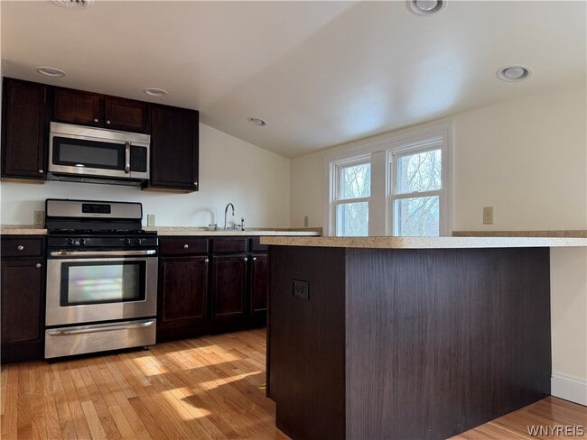 Building Photo - 35 N Ellicott St