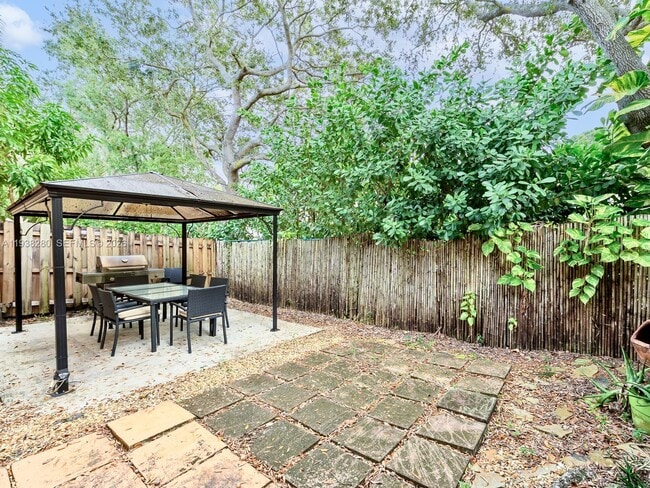 Building Photo - 13564 NW 7th St