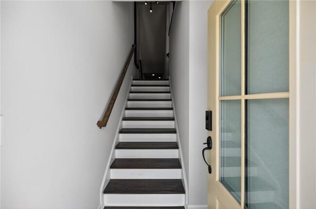Building Photo - 1445 Creekside Cir NW