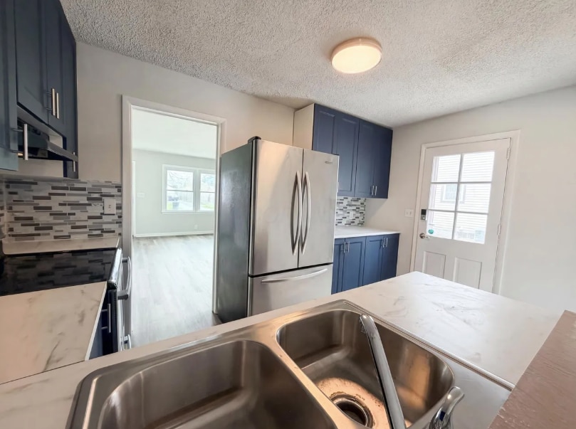 Building Photo - 413 Sherwood Dr W