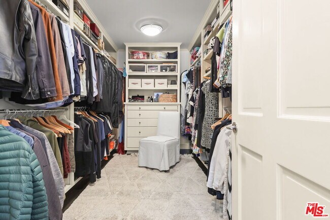 Building Photo - 1400 Jonesboro Dr