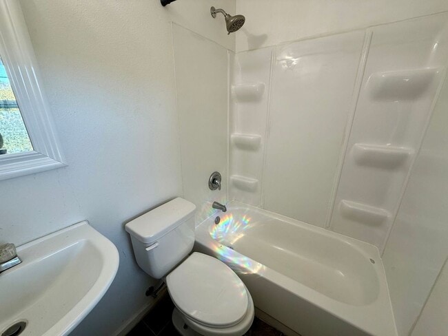 Building Photo - 3 Bed 1 Bath Single Family Home in Wausau