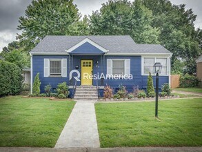 Building Photo - Beautiful 2BR/1B home in a peaceful neighb...