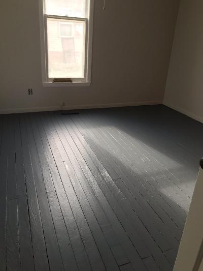 Building Photo - 210 E Main St