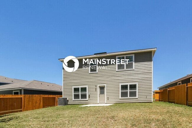 Building Photo - 5 Bedroom Pet-Friendly Home in Magnolia, TX with Main Street Renewal