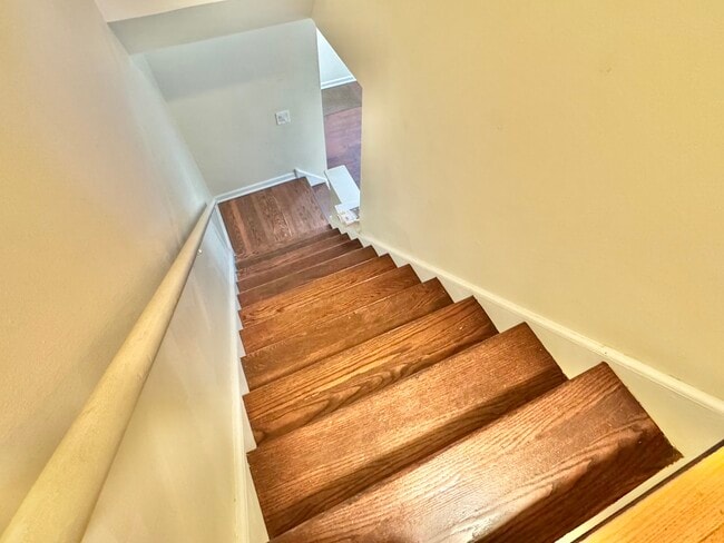 Building Photo - 9038 Niles Center Rd