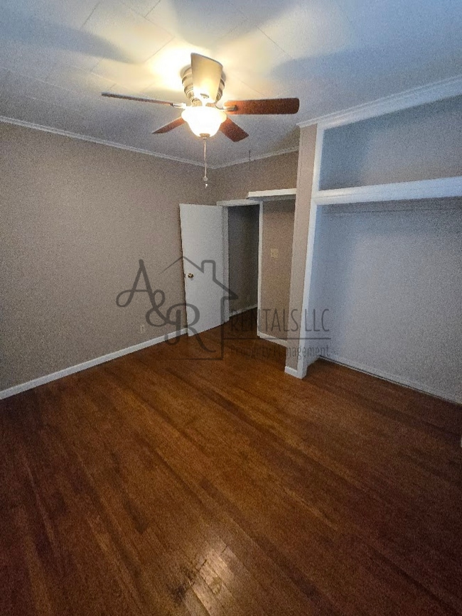 Building Photo - 110 S Appleton Dr