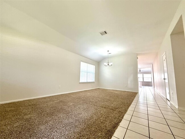 Building Photo - 17129 Bishopsgate Dr