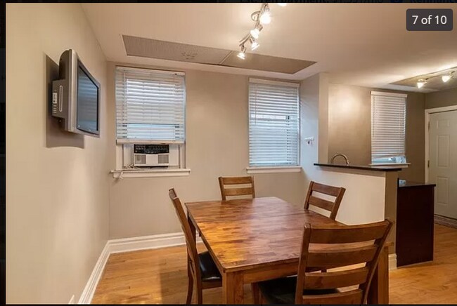 Building Photo - 72 Pine Ave