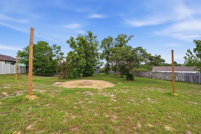 Building Photo - 6310 Gainsboro Ave