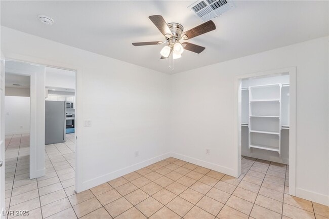 Building Photo - 1416 Cholla Way