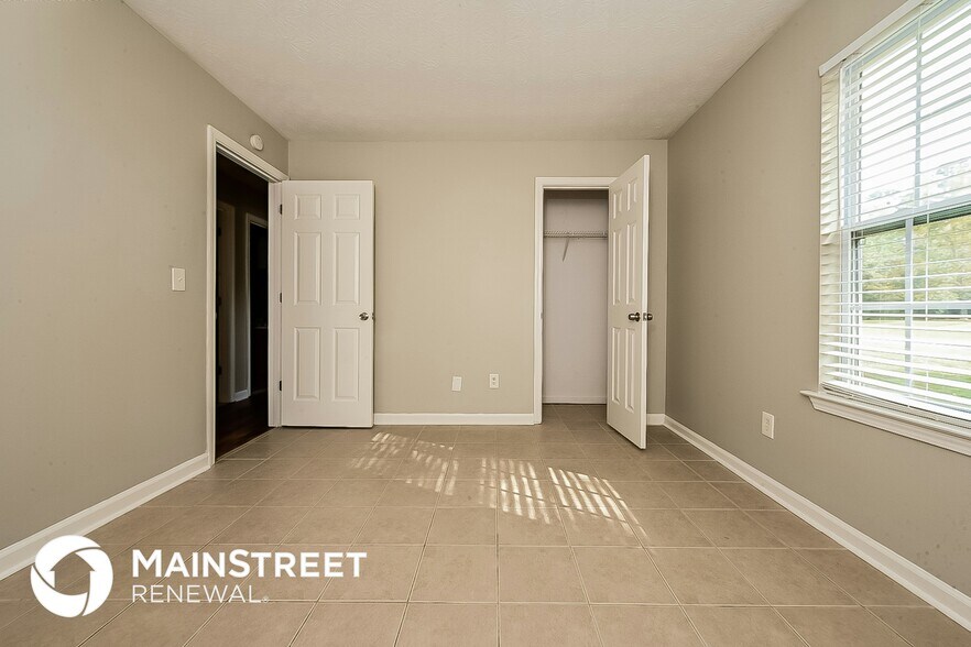 Building Photo - 200 Oak Hill Rd