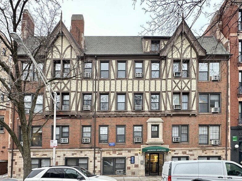 Building Photo - 535 W Arlington Pl