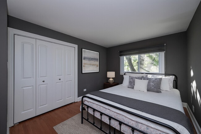 Building Photo - 8909 S 85th Ct