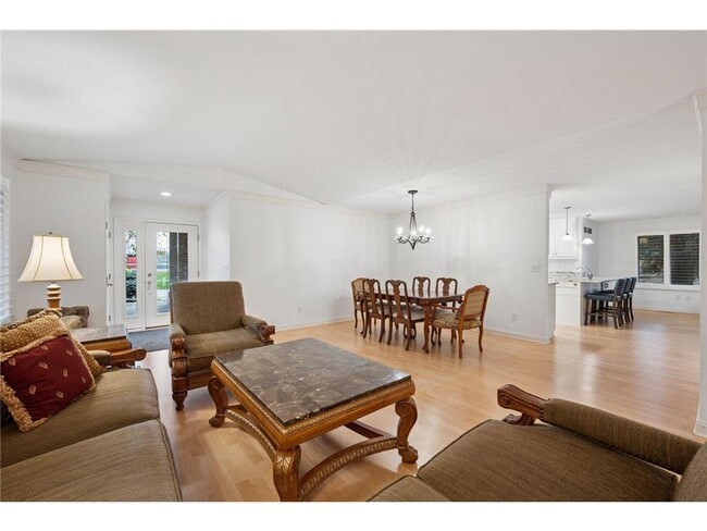 Building Photo - 145 Holly Ln N