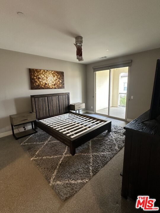 Building Photo - 72 Capricorn