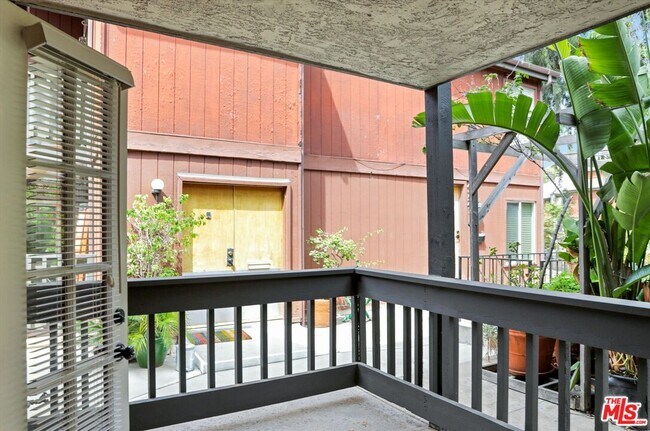 Building Photo - 4845 Maytime Ln