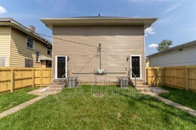Building Photo - 3418 N Capitol Ave