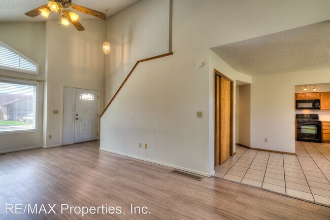 Building Photo - 3 br, 2.5 bath House - 3085 Haystack Drive