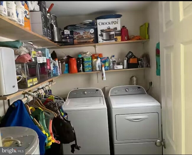 Building Photo - 22 Ship Dr