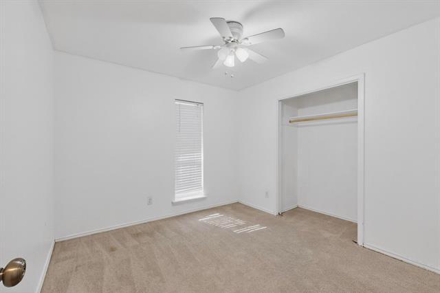 Building Photo - 3401 Hillsdale Ln