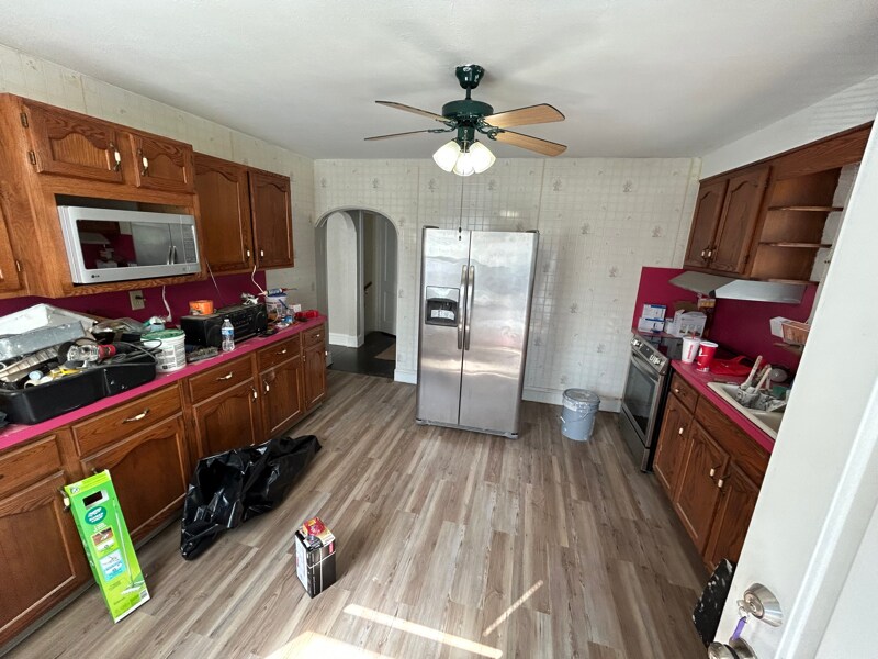 Building Photo - 741 S East Ave