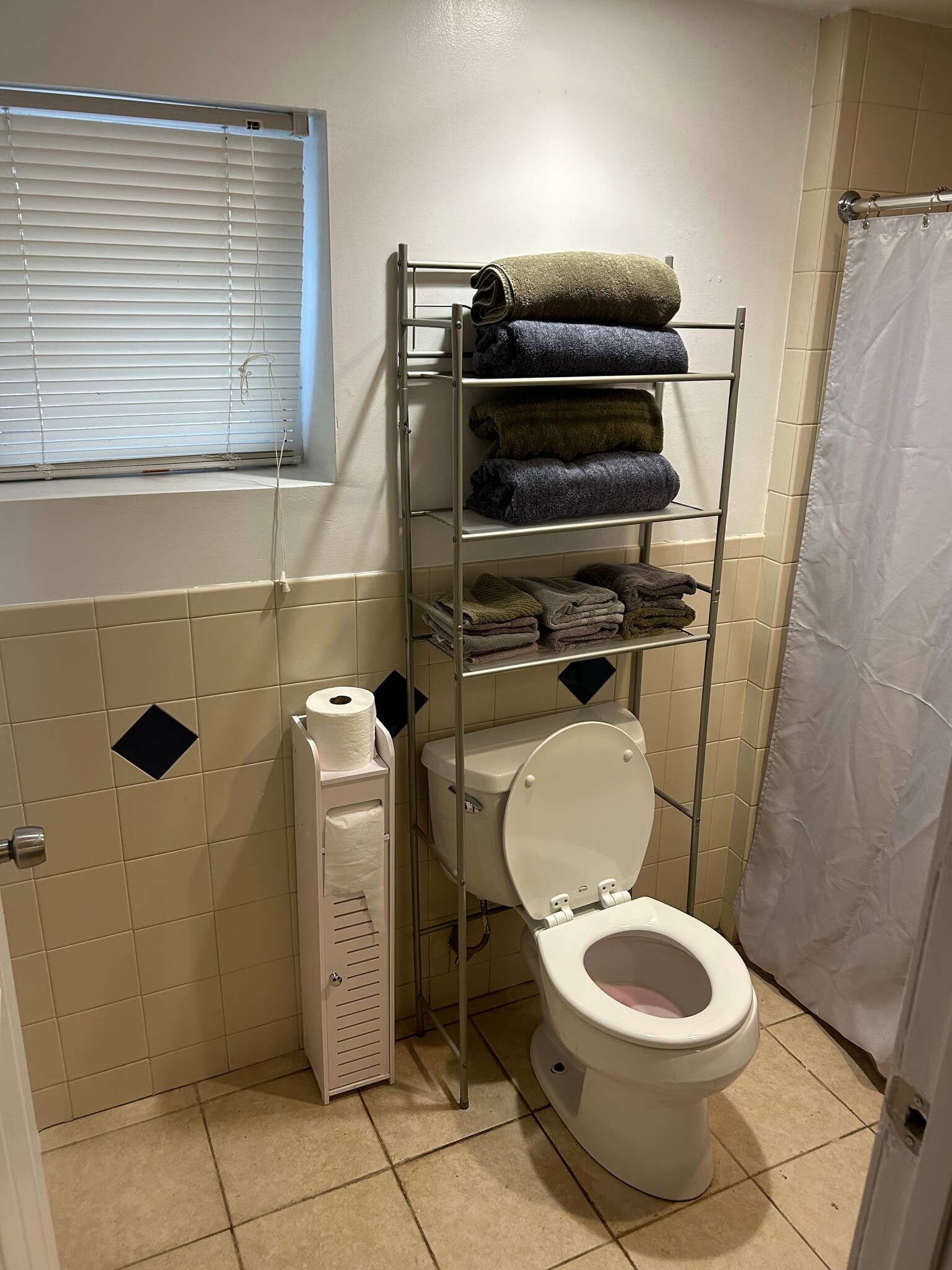 Building Photo - 3406 15th St NE