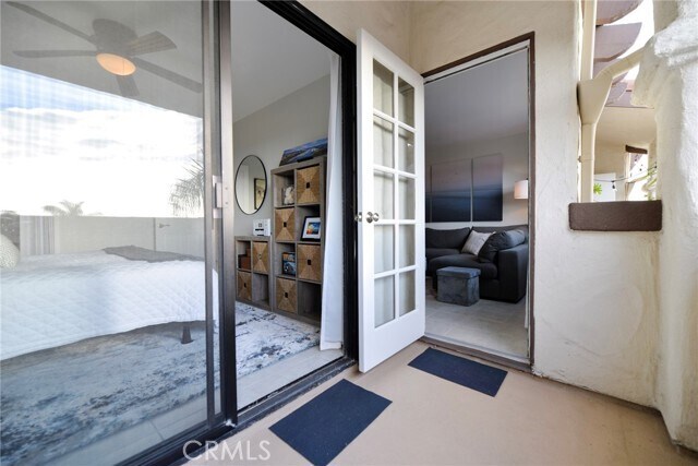 Building Photo - 3830 Avenida Del Presidente