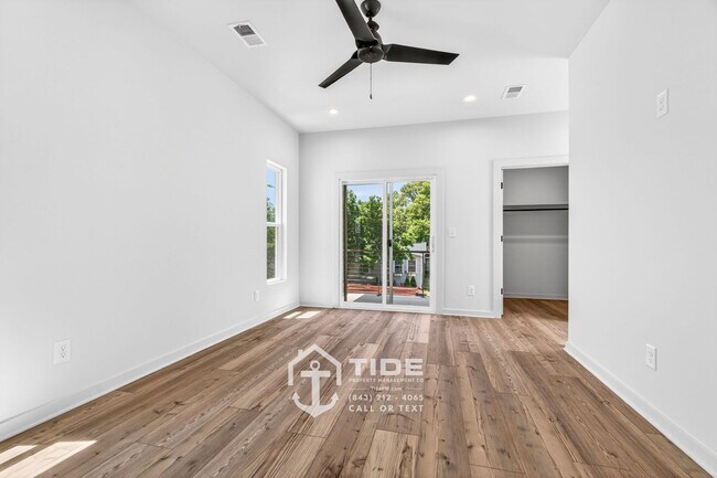Building Photo - Modern Living Minutes from Park Circle