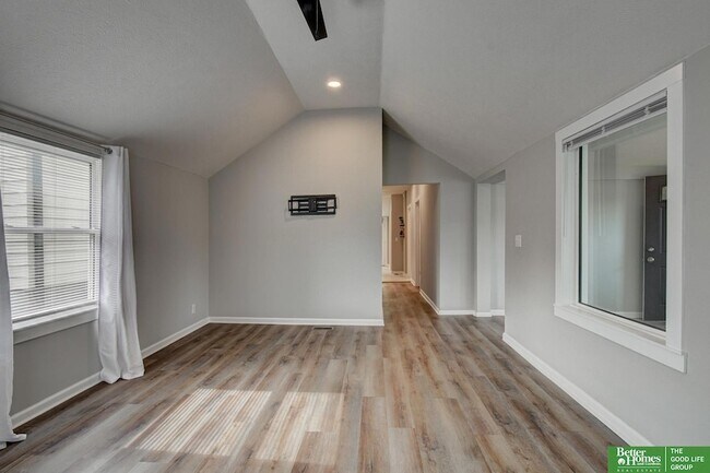 Building Photo - 6519 Parker St